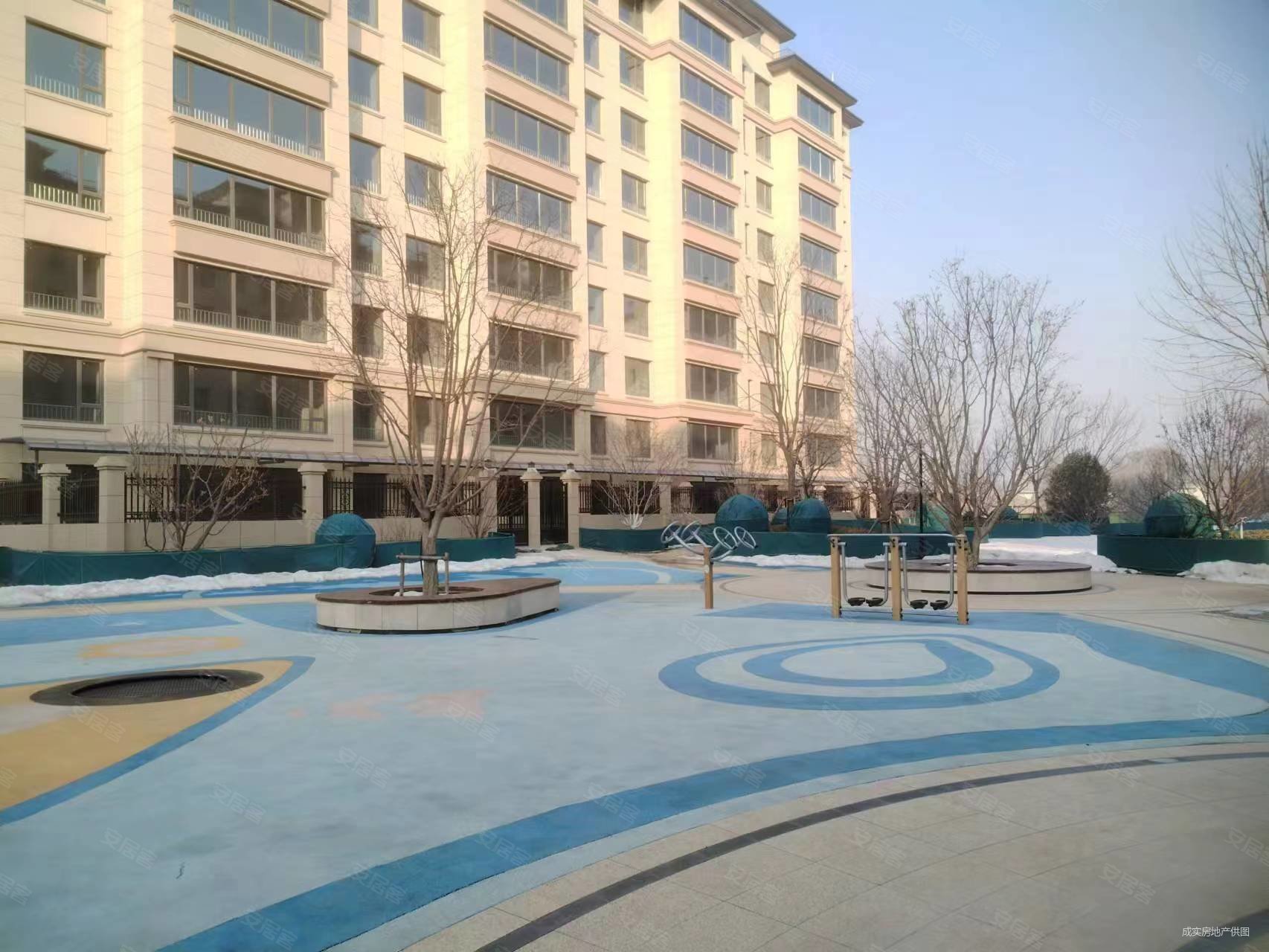 泰丰翠屏山水3室2厅2卫195㎡南北218万