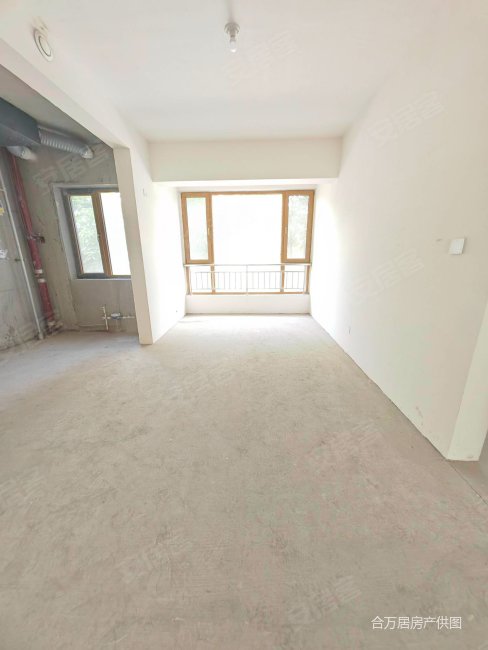 东城佳苑5室2厅2卫233㎡南北195万