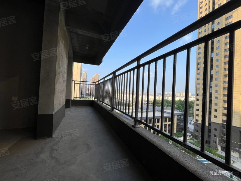 凌波苑双卫次新小区商品房三屋朝南南向采光好