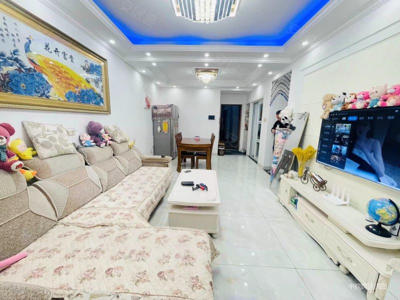 次新小区 文一名门学府 精装三房 配套齐全 交通便利 急卖