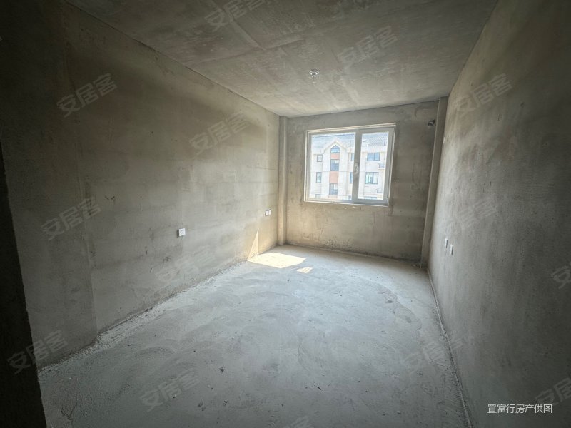 盛仕文苑二手房,104万,3室2厅,2卫,135平米-威海安居客