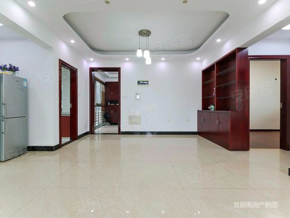 急售江夏地标文化路谭鑫培地铁口江郡华府3室2厅2卫证满