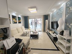 东海东海市区中央广场步行街旁边电梯房精装修3室2厅家具家电齐全随时看房出租房源真实图片