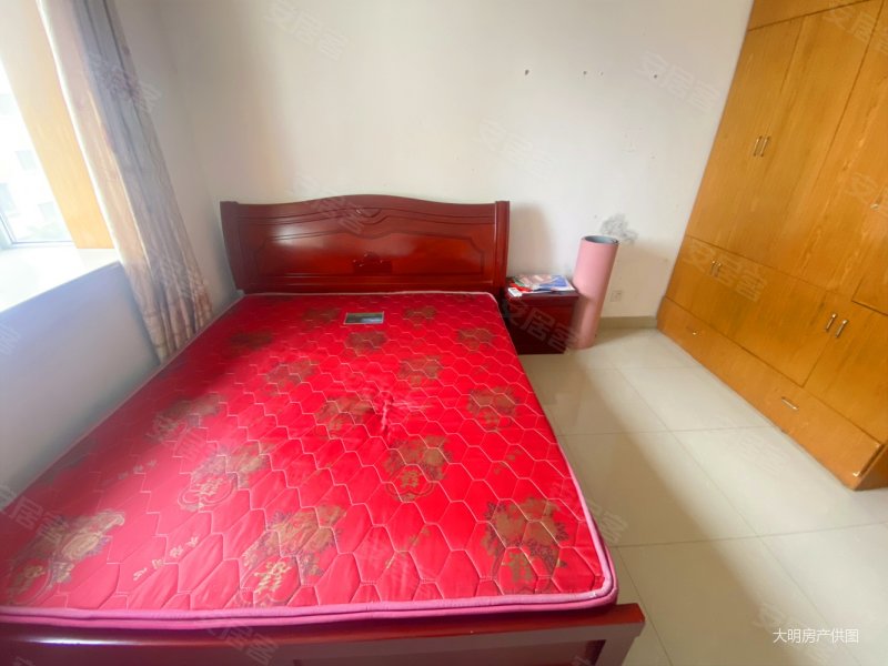 金运花园两房精装出售看房方便