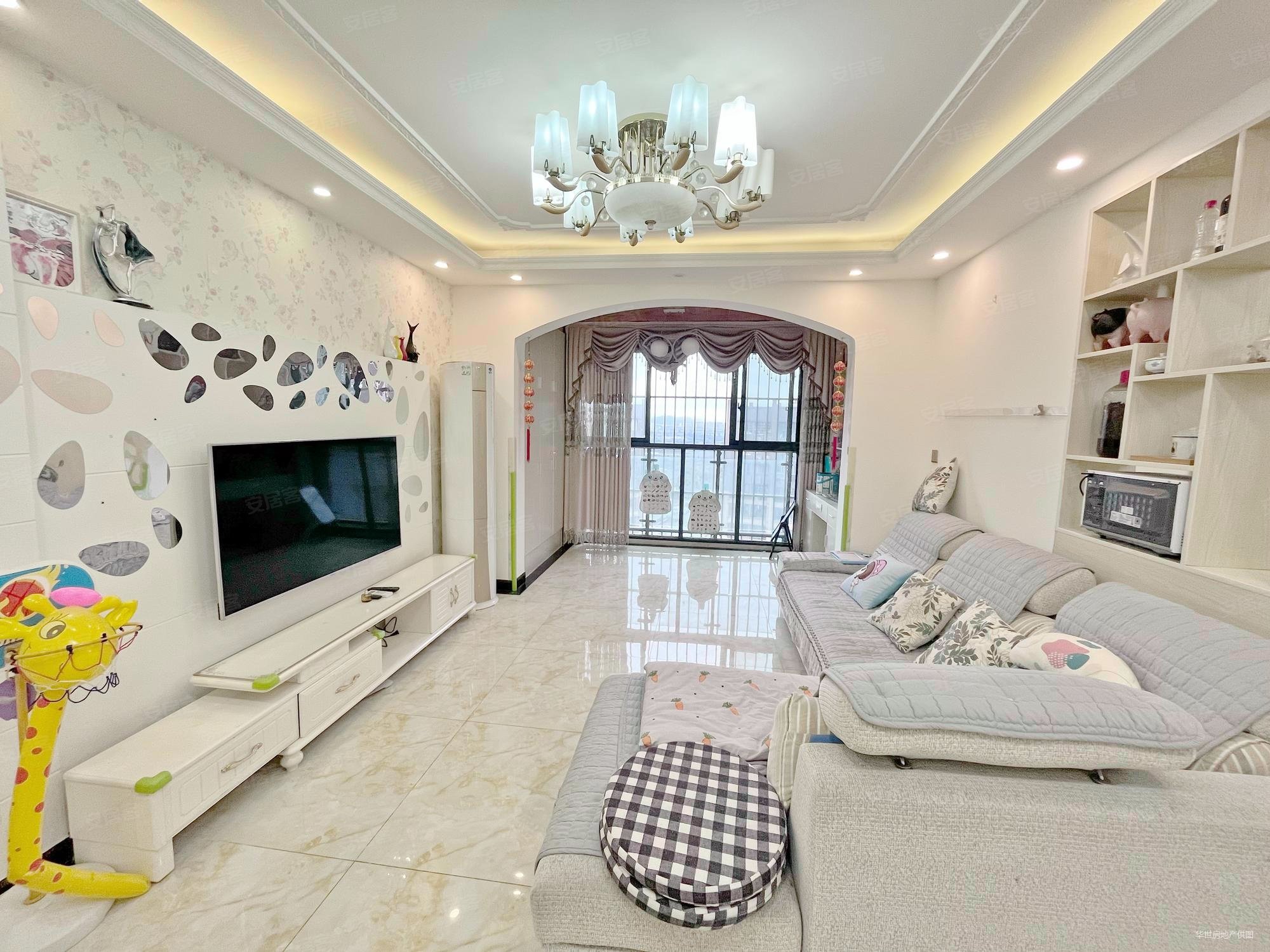 银诚东方国际4室2厅2卫116㎡南北95万