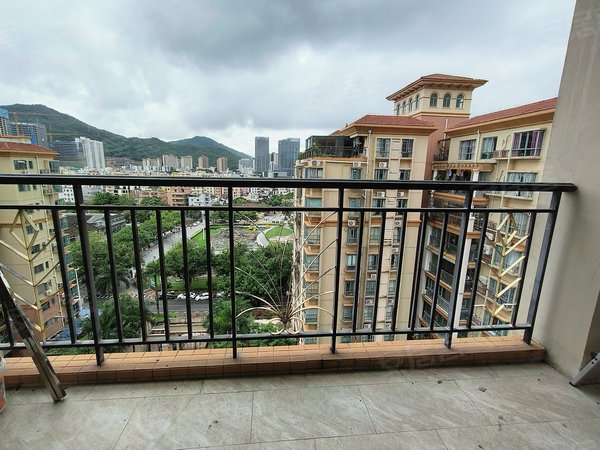 珠海香洲南屏康和花园南屏康和花园 电梯四房 家电齐全 诚心出租出租