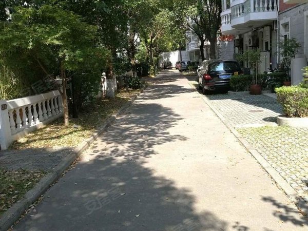 西郊华庭丨新出下叠丨全屋地暖,看房方便 近地铁,长宁租房-上海58安居
