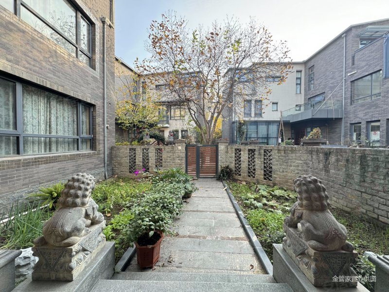 西安房产网>西安二手房>曲江新区二手房>雁南四路二手房>曲江华府