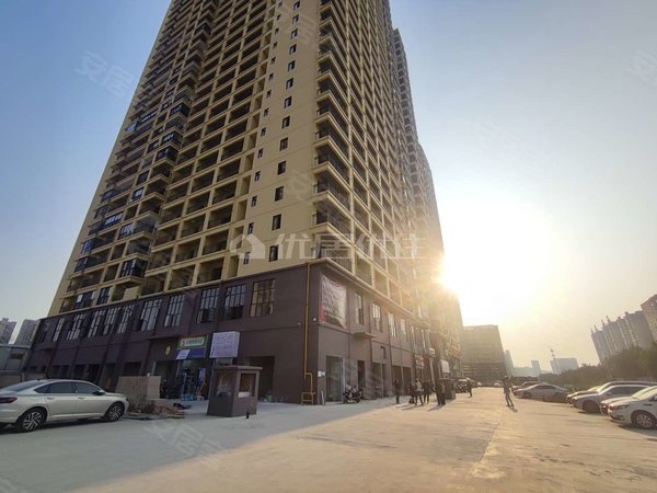 南宁西乡塘石埠湖畔御景1600元每月精装2室整租相思湖湖畔御景56平押