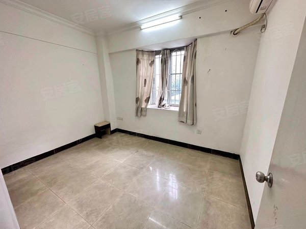 广州海珠南洲万华花园万华花园 采光超好两房两厅 家私电器齐全 随时