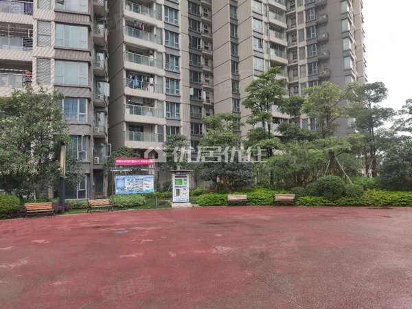 南宁兴宁区政府盛天小世界盛天小世界 3室2厅2卫 87平 电梯房 精装修