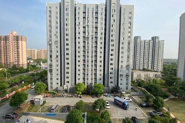 美罗家园金丰苑第三居民区