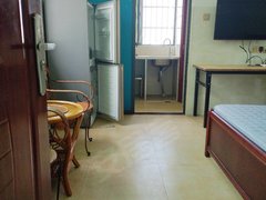 三亚吉阳红沙码头红沙电梯五楼年租1000明亮阳光充足，出租房源真实图片