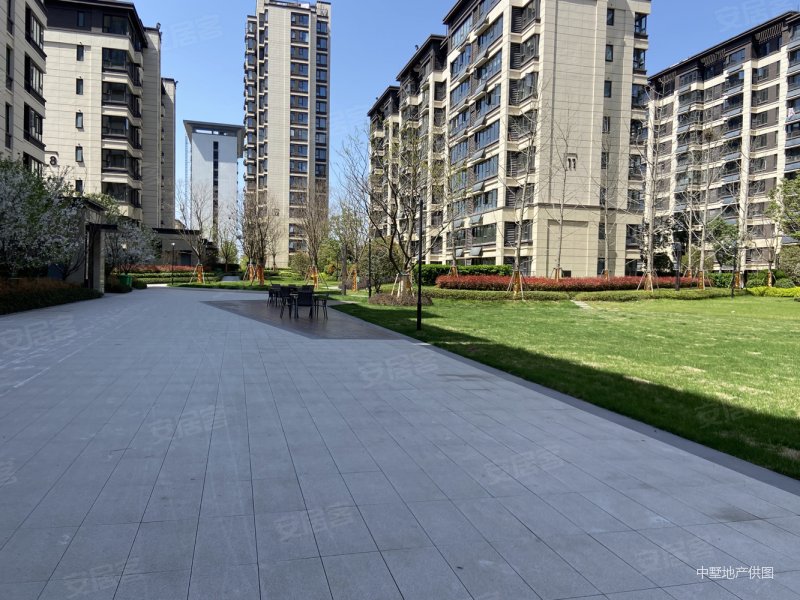 婚房 边户 领包入住 远离火车 全天采光 中层,华地森林语瑞园二手房