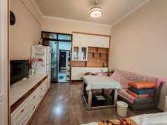 永州零陵永州商业城附属医院对面 小高层电梯一居室公寓 精装 家电齐全出租房源真实图片