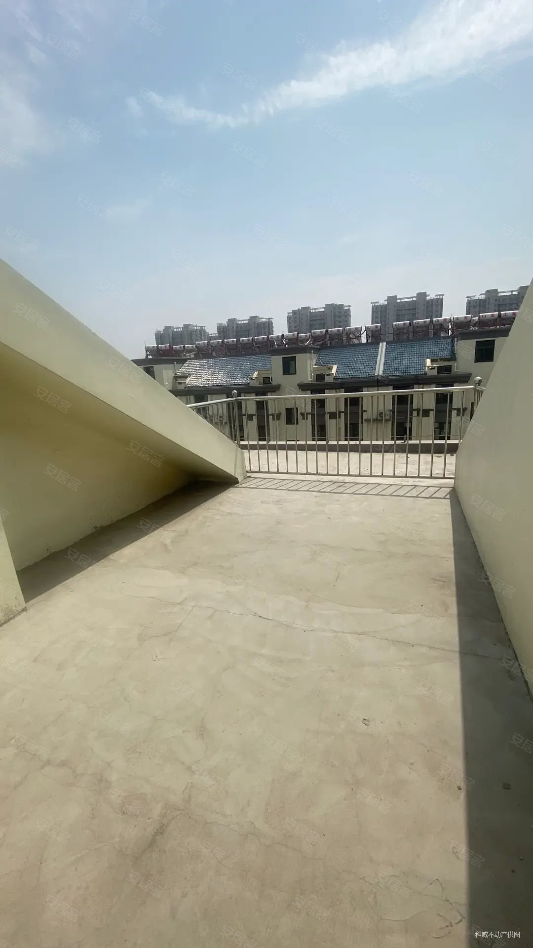 房龄新 双卫生间 高楼层视野好 南北通透 超低密度,滨泰华盛苑二手房