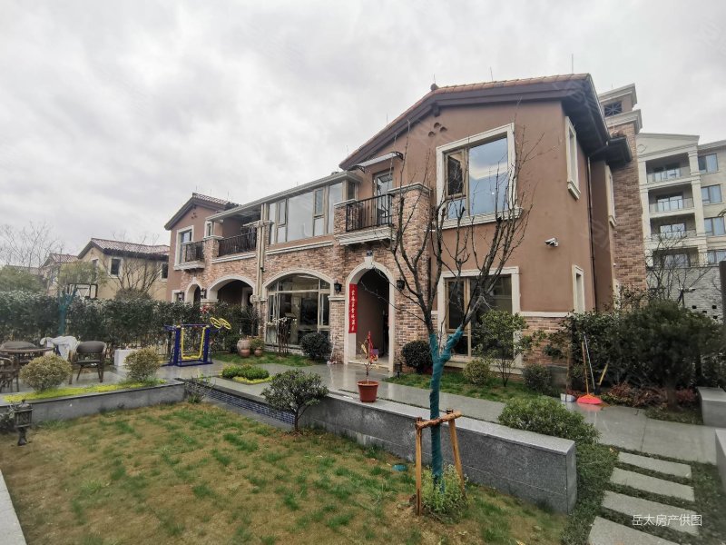 安吉二手房 递铺二手房 博瑞广场二手房 凤凰国际缓山(别墅)