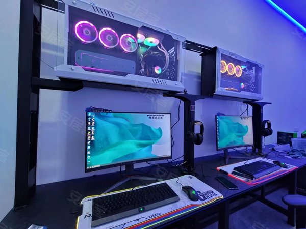 17号蟠龙路地铁站,全屋精装修 设有健身房 电竞室 停车方便