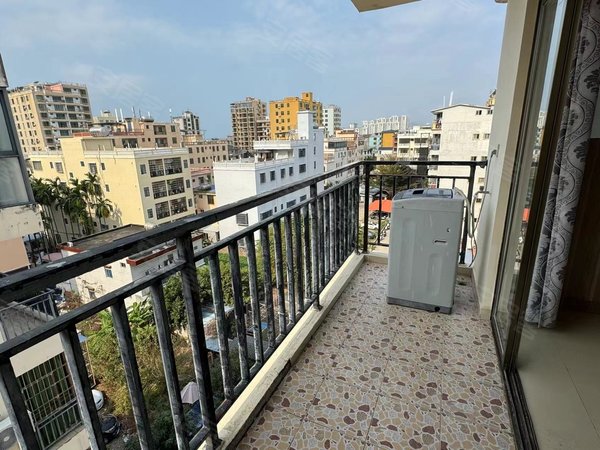 【多图】回新村,老机场路租房,回新社区一房一厅,电梯房,有阳台,家具