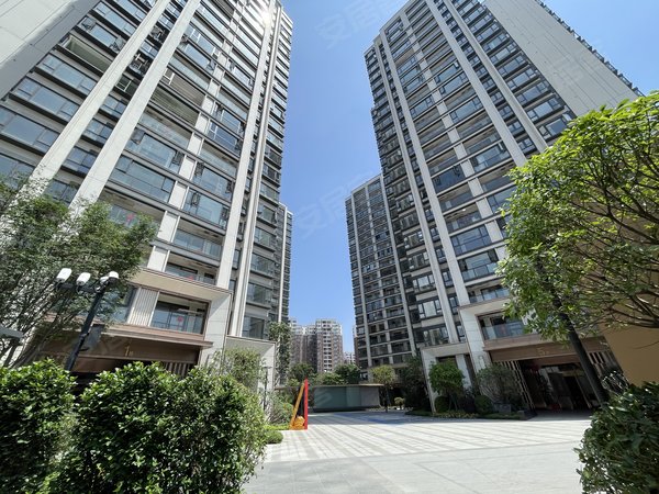 【多图】金地天河峯睿,棠东租房,金地天河峯睿 精装修大四房 中央空调