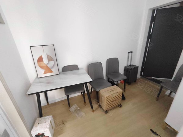 【多图】铂金时代公寓,人民南租房,可做三房用,好漂亮的装修,大阳台