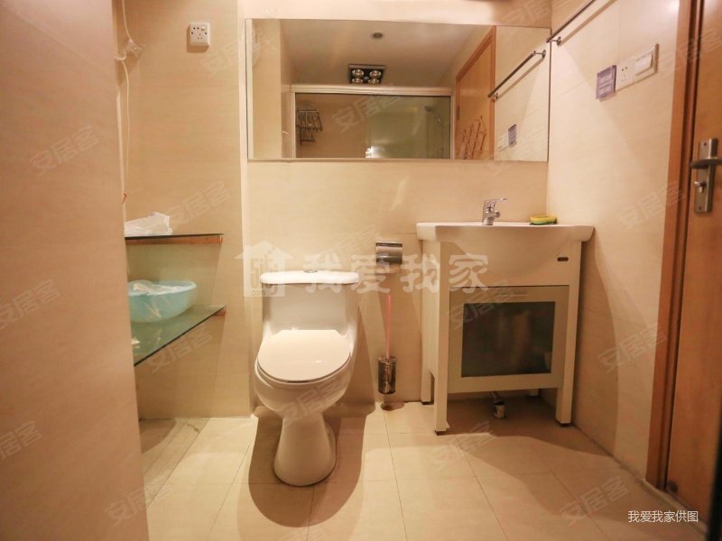 双地铁天街旁燕语林森中间楼层夹边套三开间朝南送车位