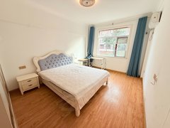 武汉黄陂武湖一梯两户电梯洋房，带大露台，两房两卫，大空间，家具家电齐全出租房源真实图片