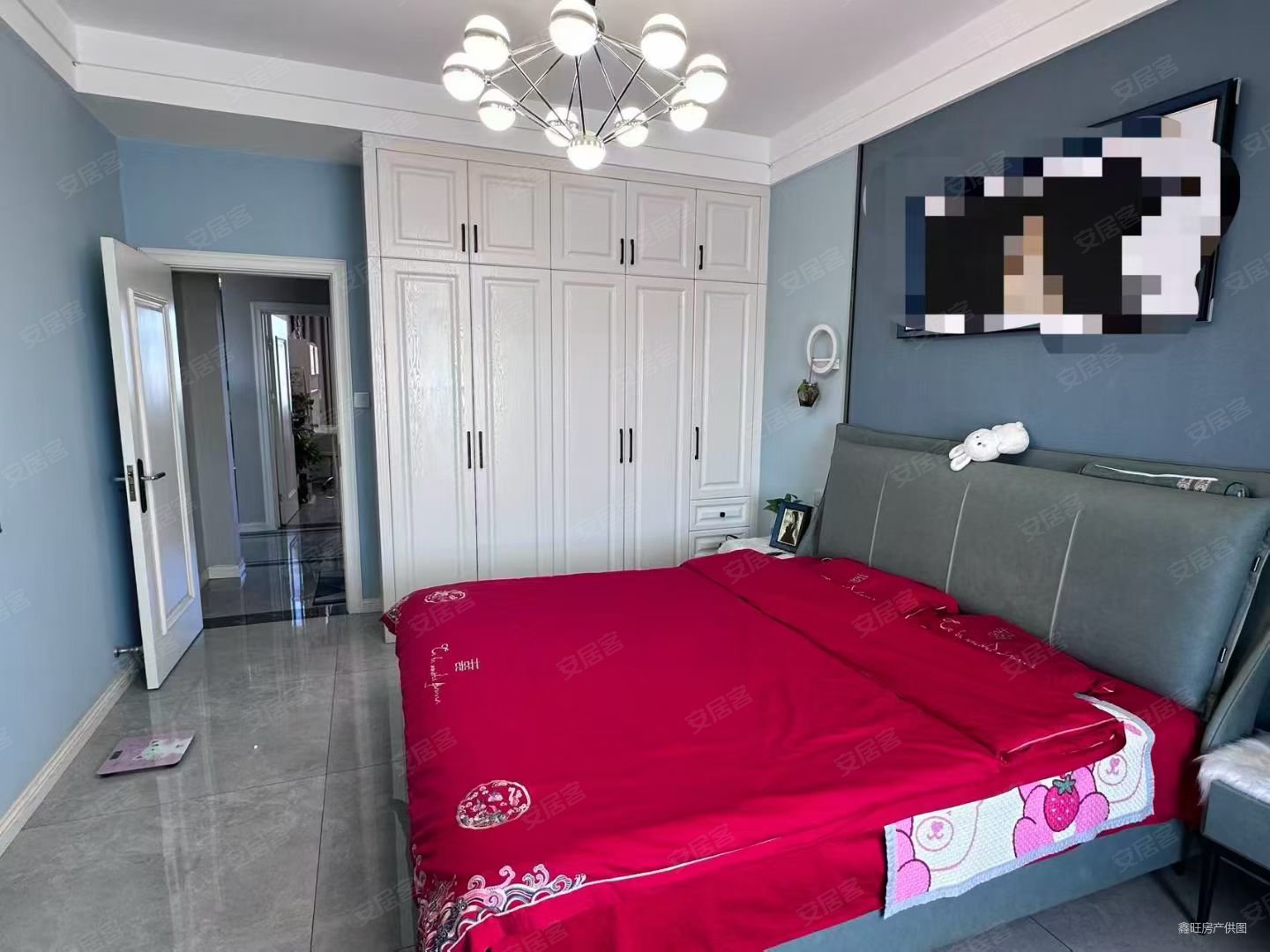 星河瑞城3室2厅2卫147㎡南北140万