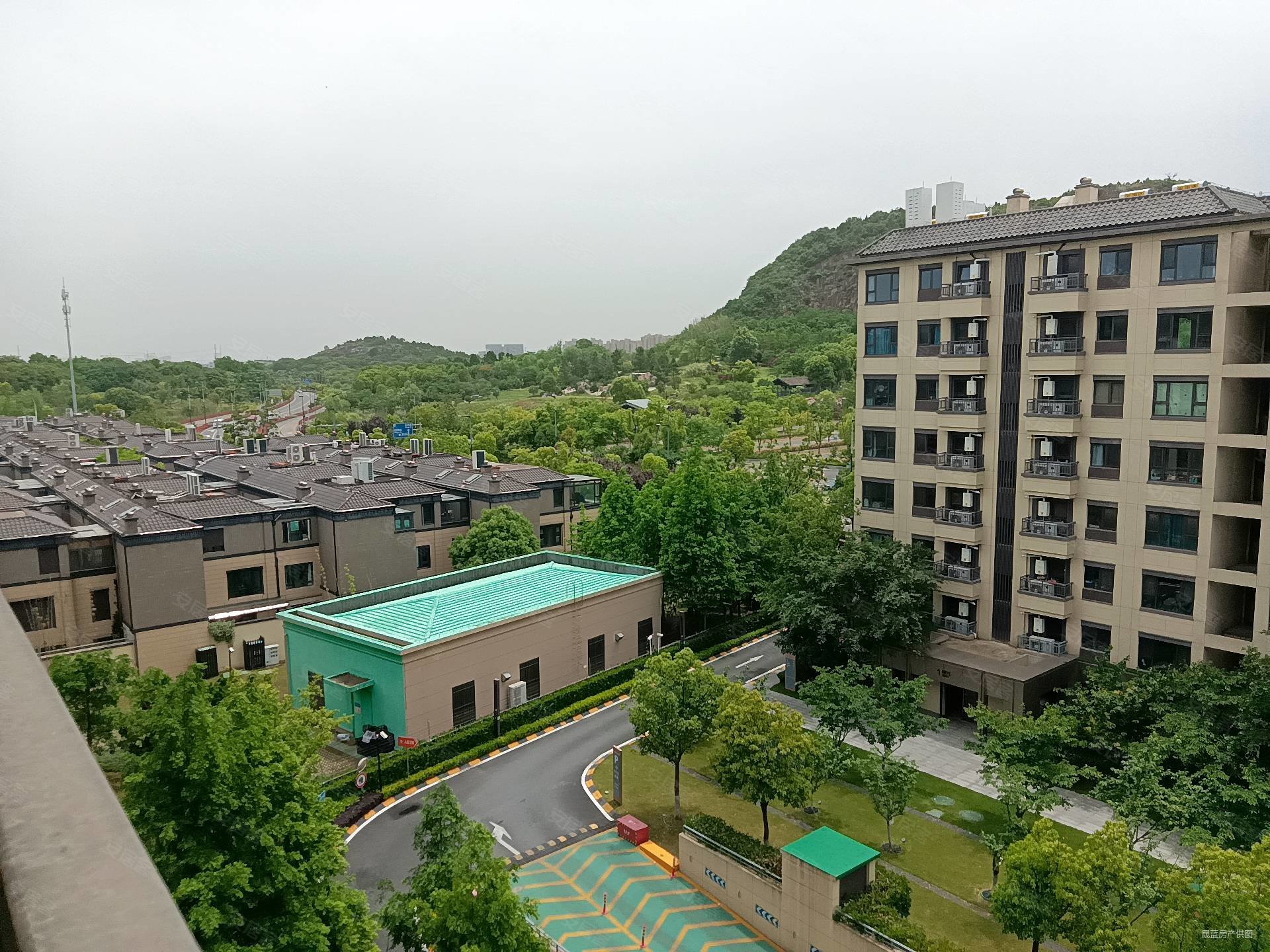 万科遇见山 多层电梯洋房 南北通透精装4房 苏州乐园旁