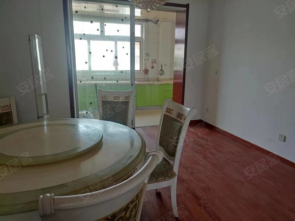 银川兴庆湖滨街湖滨花园(兴庆区公寓住宅)湖滨花园130平米5楼.