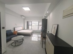 海口秀英秀英大道保利海岸精装一房一厅海景房，拎包入住，房间干净 家电家具齐全出租房源真实图片