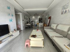 阳春春城春城城区领美生活广场 精美两房放租 价格美丽 家私家电齐全出租房源真实图片