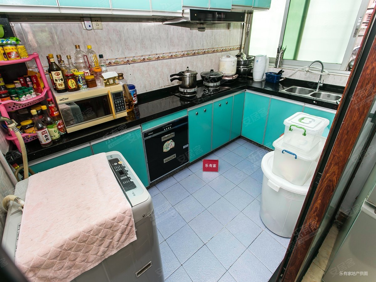 泰华锦绣城2室2厅1卫79.5㎡南北312万