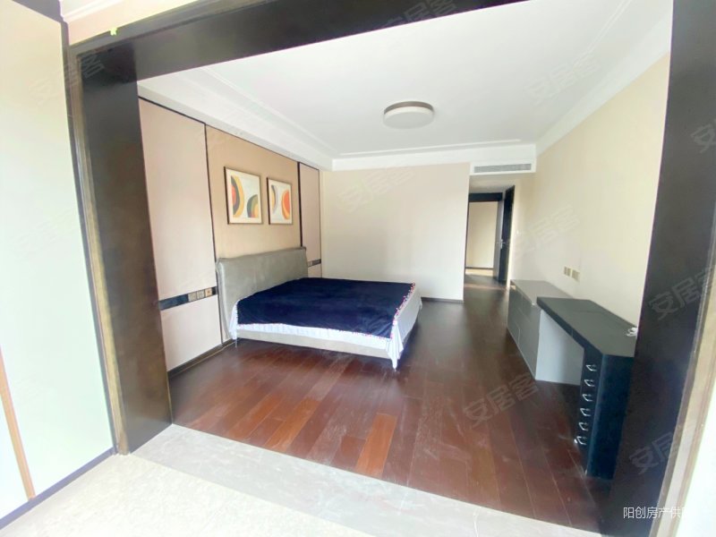 二环边 11层到顶洋房 此价格带车位,一梯一户 纯洋房社区,融创裕华壹