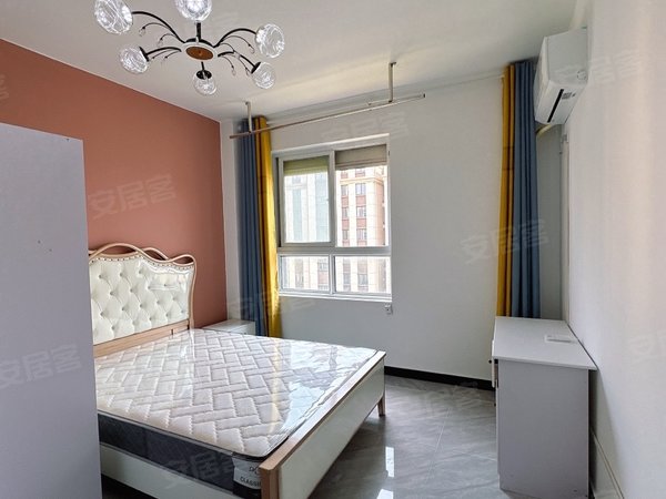 扬州邗江八里镇蓝爵庄园个人房东,新城时代广场江海学院旅游职业学院