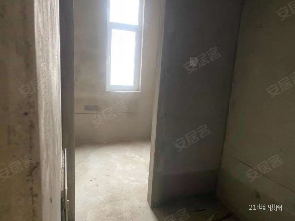 兴鲁文昌府3室2厅2卫129㎡南79万