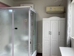 溧阳城中奥体中心幸福城南苑内的次卧室自带独立卫厨房间招租！不要中介菲出租房源真实图片