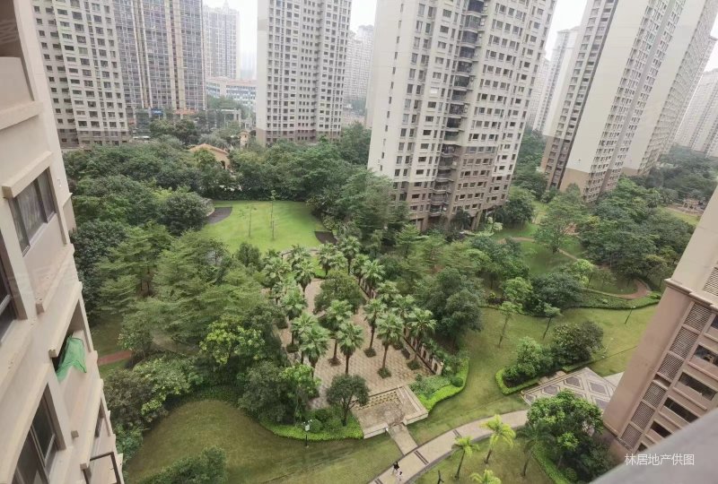 山姆旁,中信凯旋城四期,中间楼层看花园,119万!可小刀!