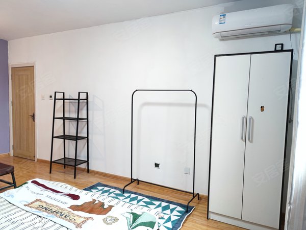 青岛黄岛保税区秀兰禧悦山独卫独厨!