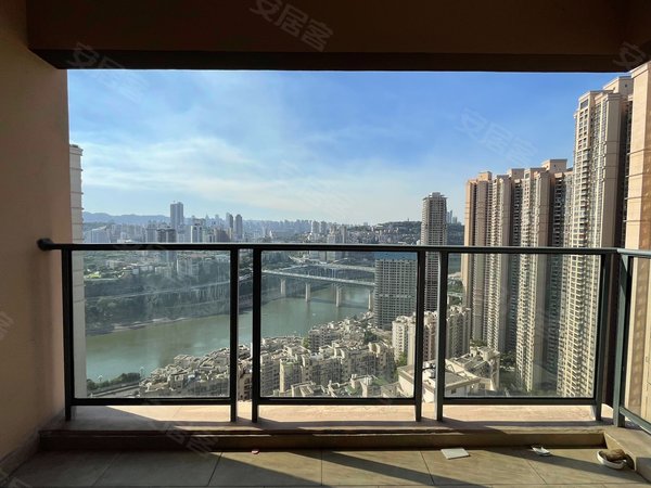 重庆江北北滨路御龙天峰观音桥 新上可月付江景房 现代轻奢风带衣帽间