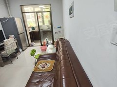 阜新细河细河城区龙泽雅苑一楼两室精装修出租带家电1000元出租房源真实图片