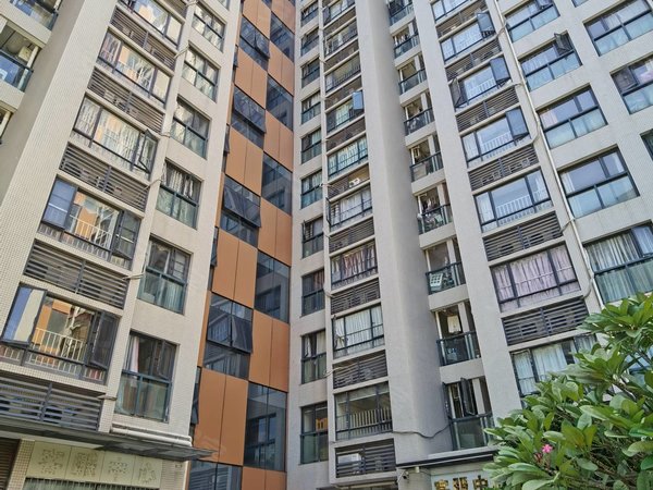 广州番禺番禺节能科技园领秀公馆毗邻番禺天安科技园,家私家电齐全