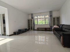 孟达国际新城A3区 3室2厅1卫 125平 电梯房 家具齐全