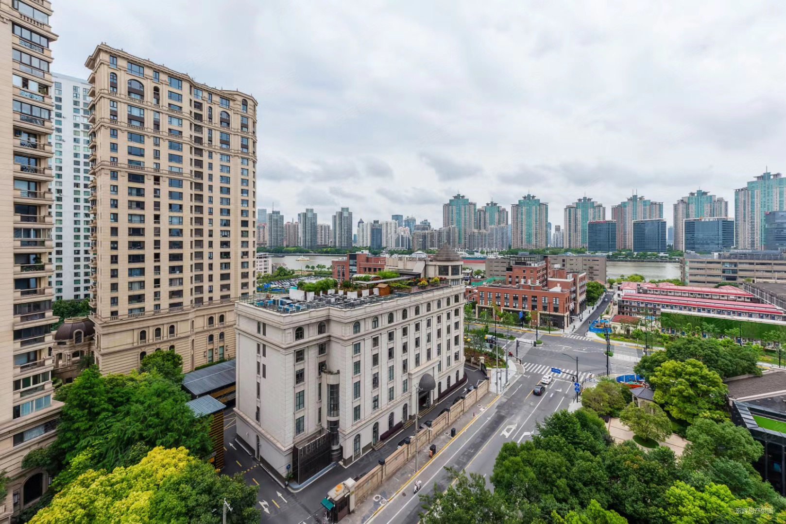 上海房产网>上海二手房>黄浦二手房>外滩/十六铺二手房>绿城黄浦湾>
