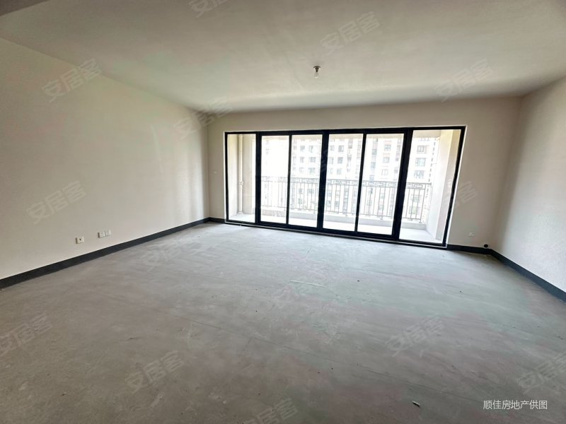 天铂4房2厅2卫140平,苏州湾天铂二手房,370万,4室2厅,2卫,140平米