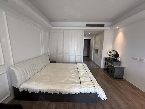 海宁海宁市区海洲万城明珠万城明珠 多套精装公寓 可押一付一 拎包入住 密码锁随时看房出租房源真实图片