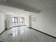 徐州鼓楼彭城广场和信广场,工作室,1室1卫,单层的,电梯口,适合开美甲店出租房源真实图片