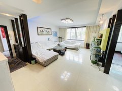 丽水莲都丽青路一大家人住的看过来 市中心大平层 小区免费停车 独门独户！出租房源真实图片