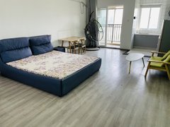 京商商贸城情侣公寓出租 一米八大床配置齐全可直接拎包入住