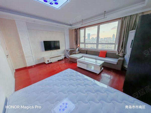 青岛市北镇江路宁夏路小区(市南)软件园 元宇宙 青岛卫校 逍遥军邸 中海银海 电梯南向主卧出租房源真实图片